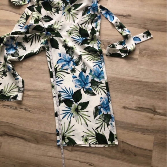 Banana Republic Blue and Green Floral Jumpsuit - Picture 9 of 9